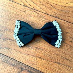 NWOT Forever21 Bow